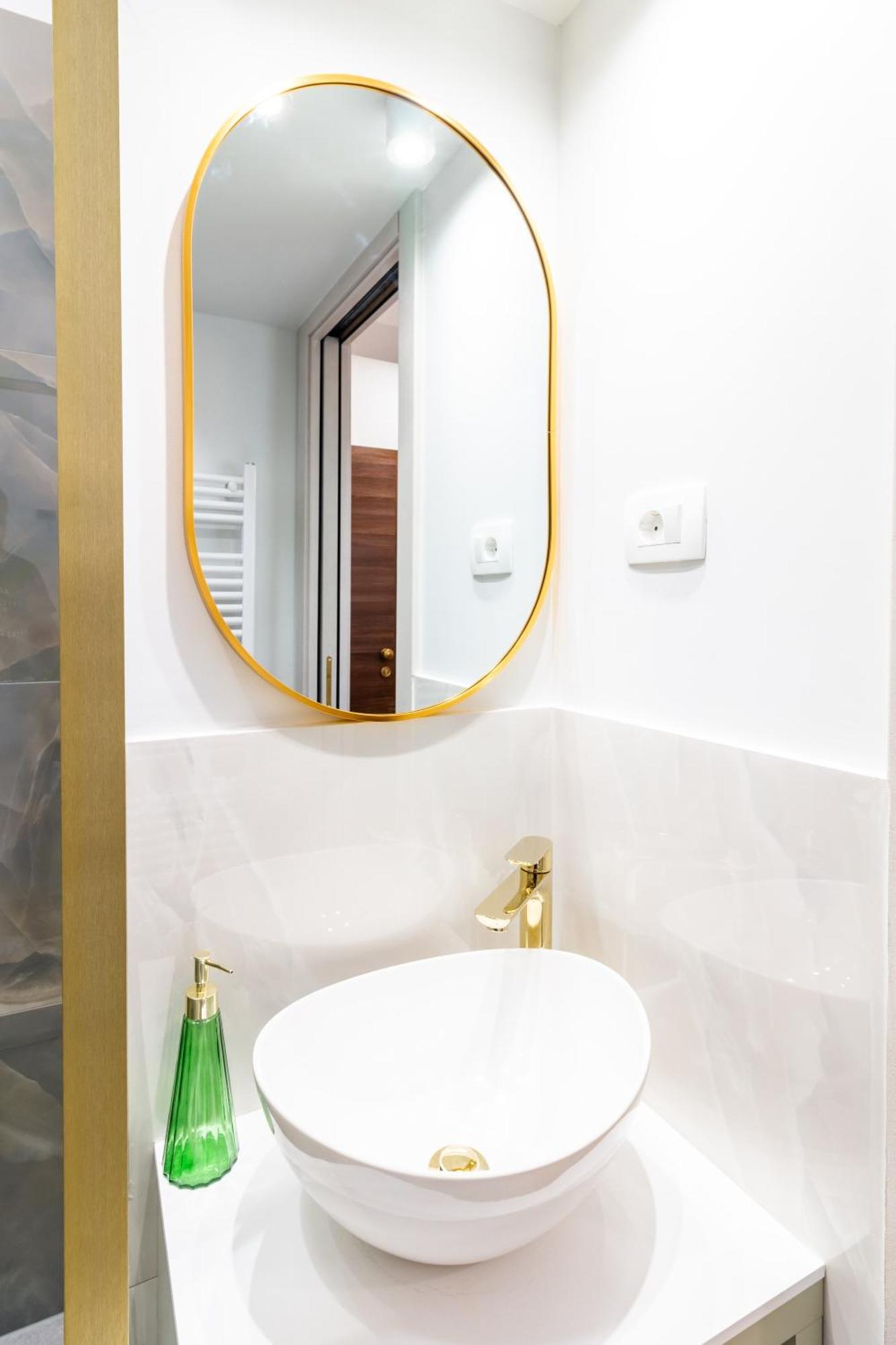 Luxury 2 Bedroom-2 Bathroom Apartment & Studio App With Rooftop Terrace Split Bilik gambar